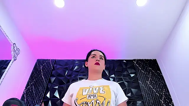 AudreyHayworth online show from April 5, 2026, 1:29 pm