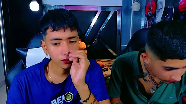 Snapshot of darwinandbrayann chatting on November 21, 2025, 9:14 pm darwinandbrayann online show from November 21, 2025, 9:14 pm