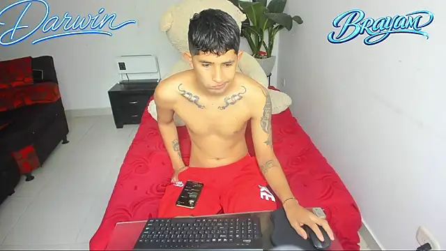 Snapshot of darwinandbrayann chatting on February 10, 2026, 3:44 pm darwinandbrayann online show from February 10, 2026, 3:44 pm