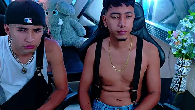 Snapshot of darwinandbrayann chatting on November 11, 2025, 3:34 am darwinandbrayann online show from November 11, 2025, 3:34 am