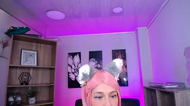 Snapshot of roseefancy19 chatting on November 20, 2025, 11:44 am roseefancy19 online show from November 20, 2025, 11:44 am