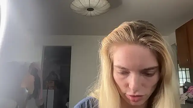 lanasharapovaxxx online show from March 15, 2026, 10:50 pm