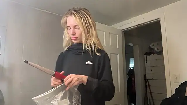 lanasharapovaxxx online show from February 14, 2026, 3:56 pm