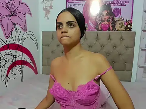 Meli lewis online show from November 24, 2025, 2:39 pm