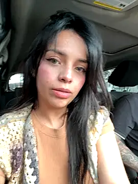 Snapshot of MailynAndNick chatting on November 4, 2025, 1:37 pm MailynAndNick online show from November 4, 2025, 1:37 pm