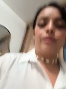 Snapshot of MailynAndNick chatting on December 18, 2025, 11:52 pm MailynAndNick online show from December 18, 2025, 11:52 pm