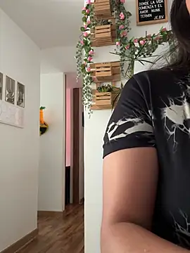 MailynAndNick online show from March 10, 2026, 3:27 pm