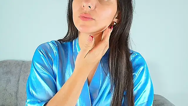 Snapshot of alana_pink95 chatting on November 7, 2025, 7:29 pm alana pink95 online show from November 7, 2025, 7:29 pm