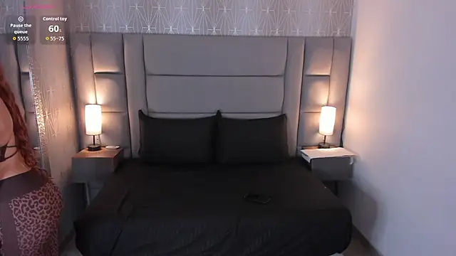 lexiee   online show from December 3, 2025, 11:53 am