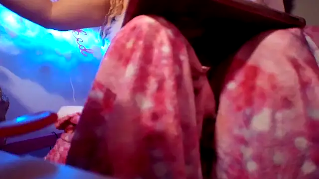 Snapshot of PrincessKDoll chatting on November 4, 2025, 9:51 pm PrincessKDoll online show from November 4, 2025, 9:51 pm