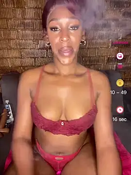 Snapshot of SP1CY_MOMMY chatting on May 19, 2026, 2:35 pm SP1CY MOMMY online show from May 19, 2026, 2:35 pm