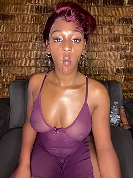 SP1CY MOMMY online show from April 17, 2026, 9:17 pm