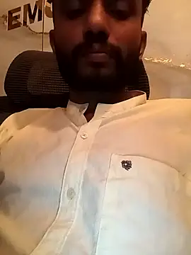 Advance01 online show from November 7, 2025, 7:07 pm