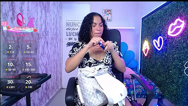 Snapshot of valeria_martinez19 chatting on January 9, 2026, 3:13 am valeria martinez19 online show from January 9, 2026, 3:13 am