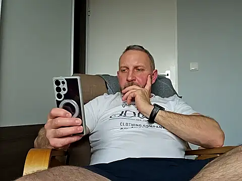 Snapshot of ghost430000 chatting on October 31, 2025, 2:35 pm ghost430000 online show from October 31, 2025, 2:35 pm