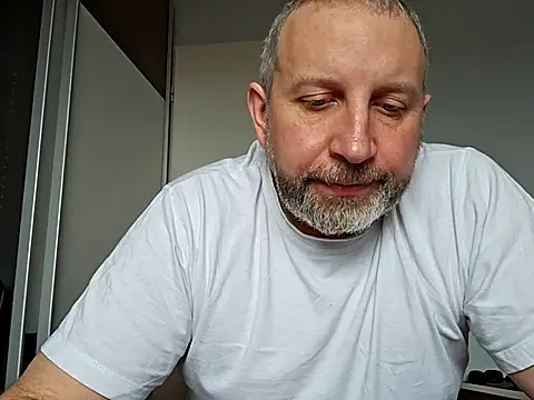 Snapshot of ghost430000 chatting on November 9, 2025, 9:57 am ghost430000 online show from November 9, 2025, 9:57 am