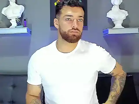 Thorevans2424 online show from November 21, 2025, 12:53 am