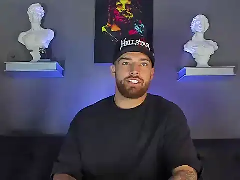 Thorevans2424 online show from November 22, 2025, 1:04 am