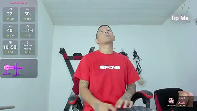 Steven19 LatinBoy online show from November 13, 2025, 11:47 am