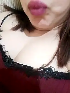 Snapshot of Nouna-loca chatting on February 27, 2026, 1:33 pm Nouna-loca online show from February 27, 2026, 1:33 pm