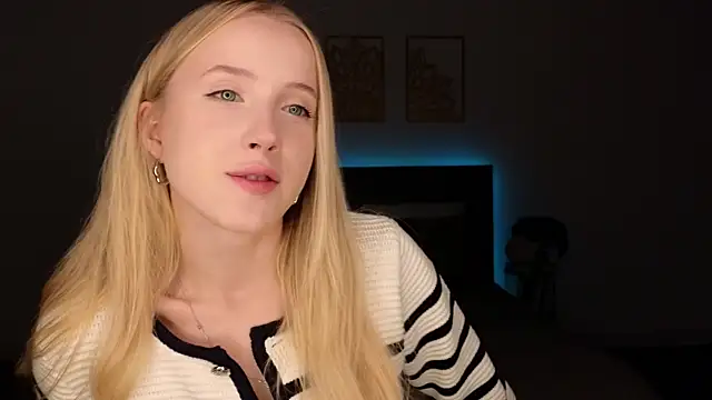 Snapshot of adele_armass chatting on June 29, 2026, 9:03 pm adele armass online show from June 29, 2026, 9:03 pm