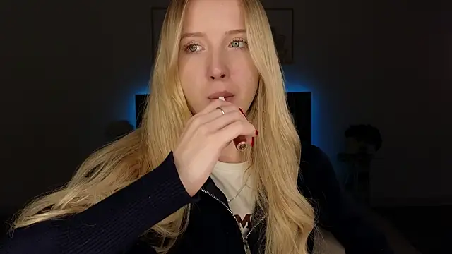 Snapshot of adele_armass chatting on May 11, 2026, 8:50 pm adele armass online show from May 11, 2026, 8:50 pm