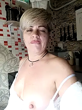 Snapshot of MilkySky chatting on November 30, 2025, 3:29 am MilkySky online show from November 30, 2025, 3:29 am