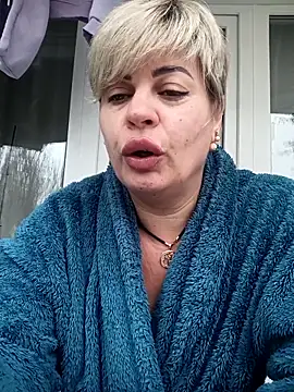 Snapshot of MilkySky chatting on November 22, 2025, 9:52 am MilkySky online show from November 22, 2025, 9:52 am