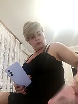 Snapshot of MilkySky chatting on November 20, 2025, 5:46 pm MilkySky online show from November 20, 2025, 5:46 pm