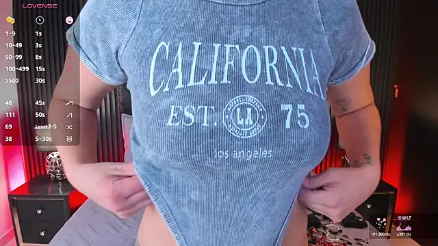 Snapshot of BDSM-DOLL chatting on December 22, 2025, 1:11 pm BDSM-DOLL online show from December 22, 2025, 1:11 pm