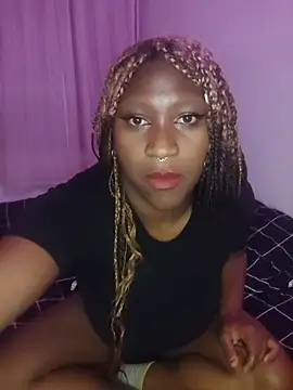 EvonyFoxxx online show from November 13, 2025, 11:19 pm