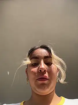 Snapshot of Elina_Hills chatting on February 26, 2026, 2:06 pm Elina Hills online show from February 26, 2026, 2:06 pm