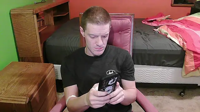 glamtransgoddess15 online show from December 3, 2025, 1:39 am