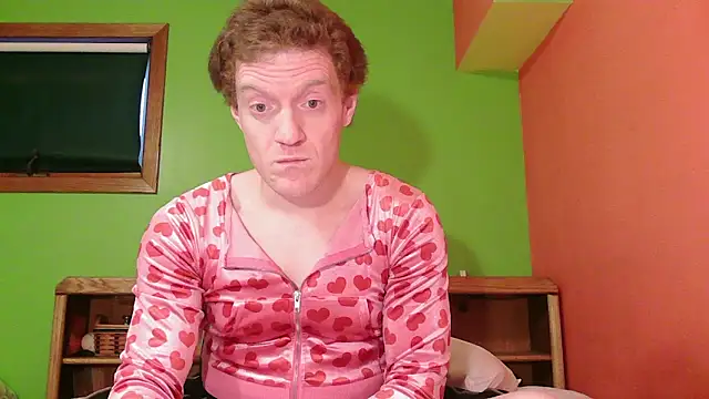 glamtransgoddess15 online show from February 24, 2026, 10:54 pm