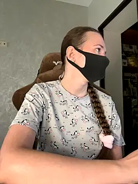 ZlatoslavaLo online show from November 14, 2025, 6:17 am