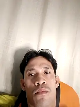 Snapshot of Hot-babyyboy30 chatting on January 13, 2026, 12:58 am Hot-babyyboy30 online show from January 13, 2026, 12:58 am