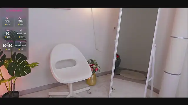 Snapshot of Helena_Amour chatting on November 14, 2025, 6:50 am Helena Amour online show from November 14, 2025, 6:50 am