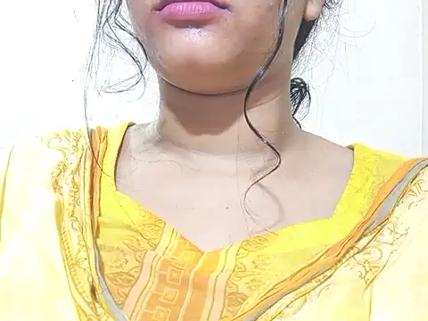 Snapshot of Nancy_queen001 chatting on November 6, 2025, 10:19 am Nancy queen001 online show from November 6, 2025, 10:19 am