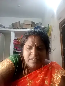 suganthi143 online show from November 1, 2025, 3:28 pm