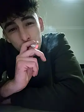 yasinesra757  online show from April 2, 2026, 8:37 pm