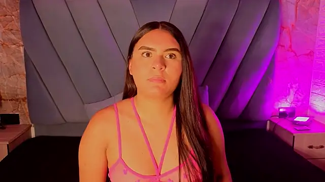 Snapshot of amarahanks1 chatting on November 6, 2025, 11:47 am amarahanks1 online show from November 6, 2025, 11:47 am