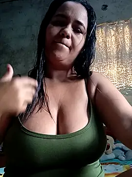 meliza87 online show from November 9, 2025, 7:40 pm