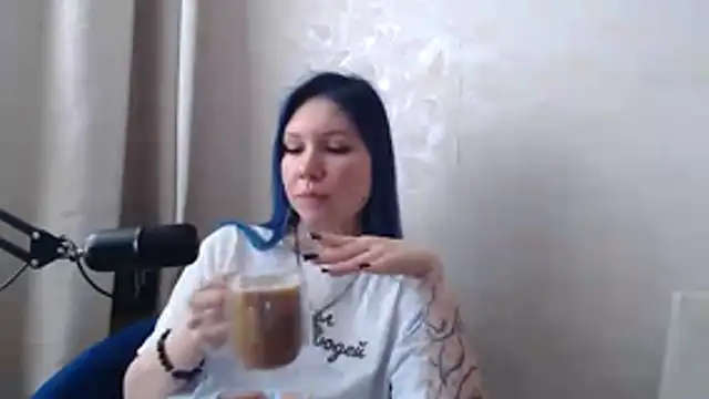 Snapshot of FatalFlirt chatting on November 2, 2025, 9:25 am FatalFlirt online show from November 2, 2025, 9:25 am