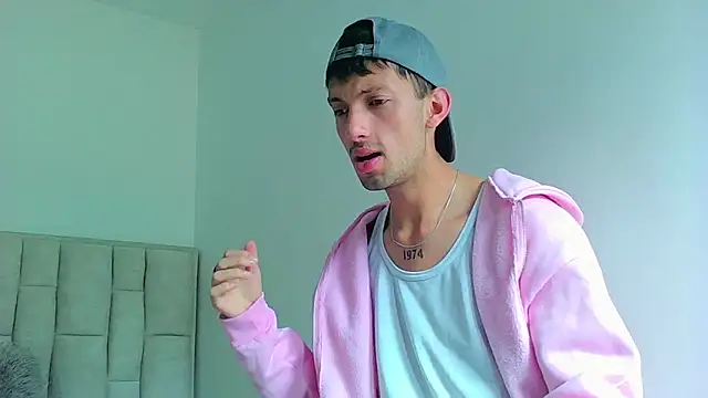 Snapshot of dylan_drakee chatting on January 13, 2026, 2:43 pm dylan drakee online show from January 13, 2026, 2:43 pm