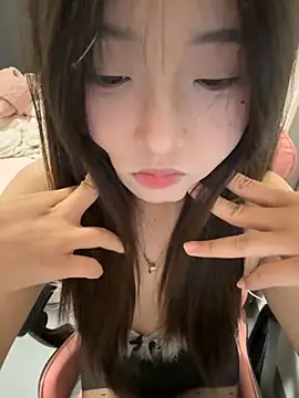 minnie566 online show from November 25, 2025, 1:22 pm