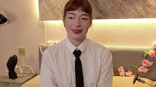Snapshot of Nicolle_moors chatting on July 19, 2026, 3:42 pm Nicolle moors online show from July 19, 2026, 3:42 pm