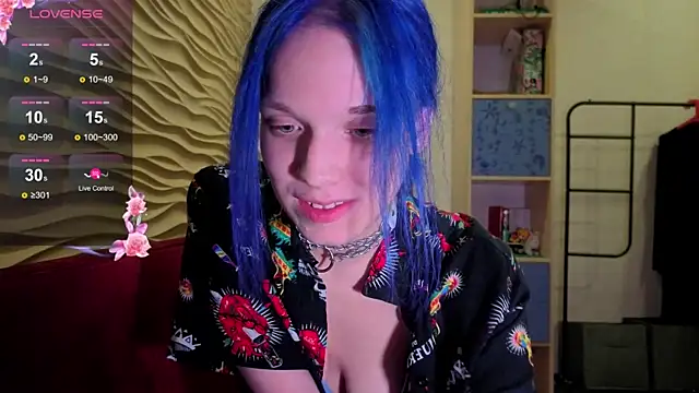 Snapshot of Marci_n chatting on November 17, 2025, 8:02 pm Marci n online show from November 17, 2025, 8:02 pm