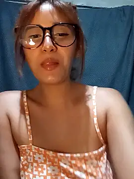 lola mamadas online show from November 21, 2025, 4:44 am