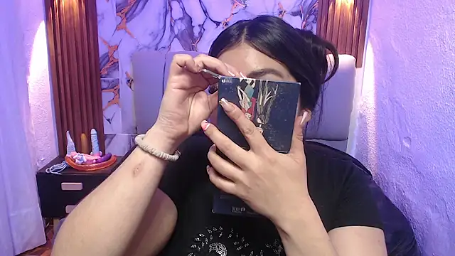 Snapshot of lehia_285 chatting on January 6, 2026, 1:37 pm lehia 285 online show from January 6, 2026, 1:37 pm