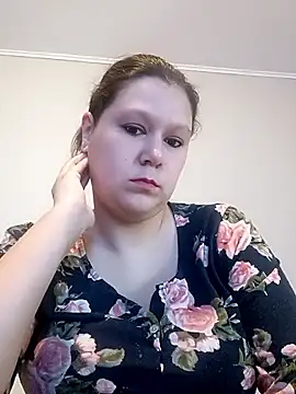 GlitterAuburn online show from February 26, 2026, 1:22 pm